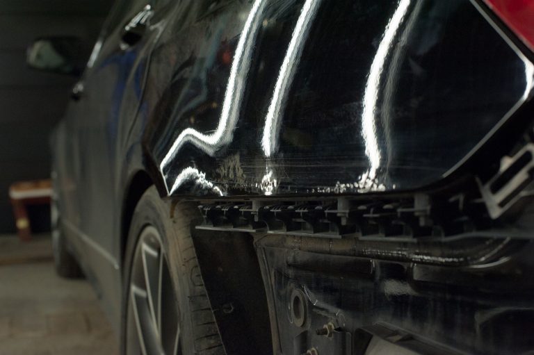 Mercedes E-350 удаление вмятины под покраску