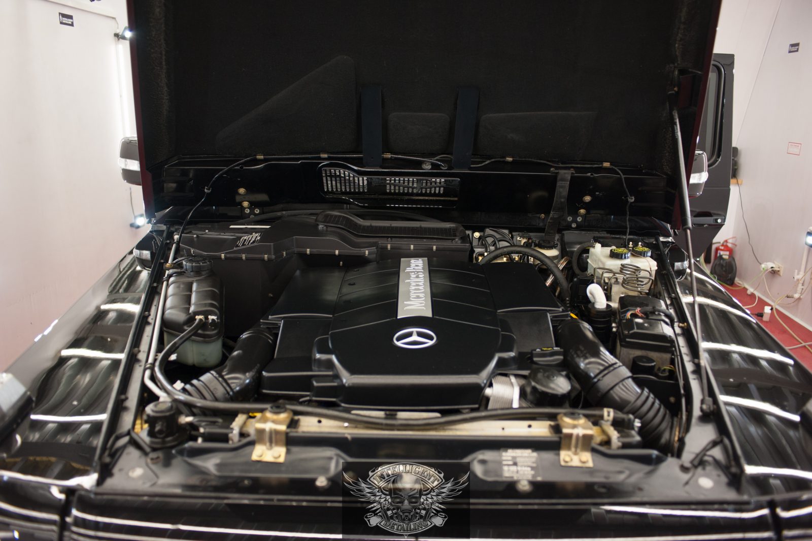 Mercedes g500 бронированный - химчистка салона + полировка ЛКП + твердый воск