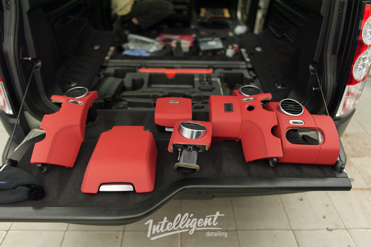 intelligent detailing Пошив салона Land rover discovery