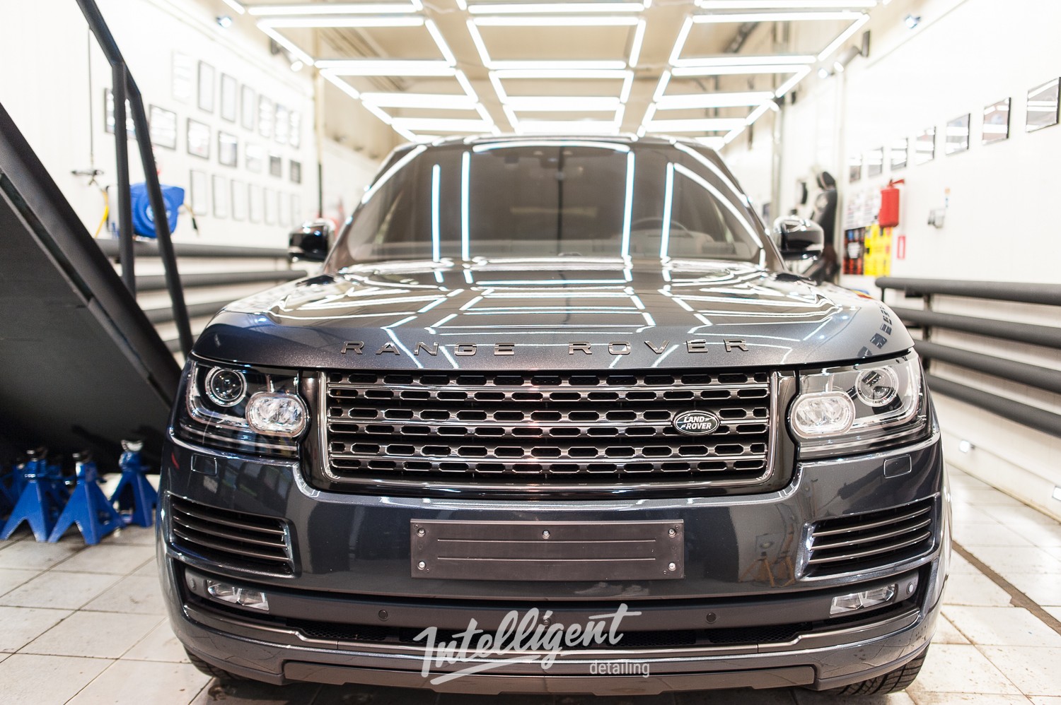 Range Rover Aurobiography - полировка и керамика на авто в intelligent detailing