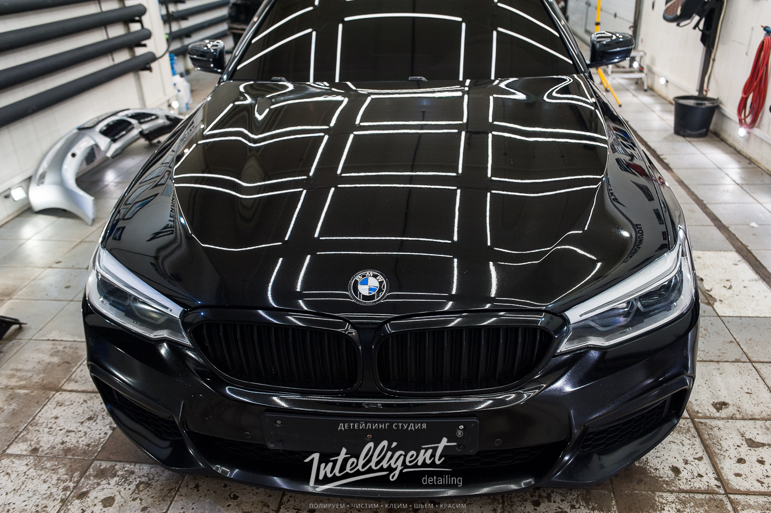 BMW 5 детейлинг полировка кузова авто керамика удаление вмятин