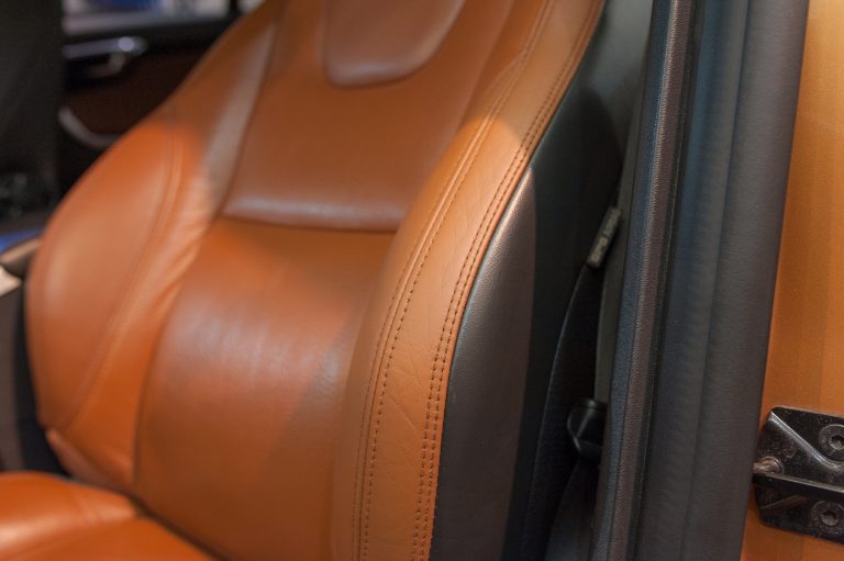 Volvo покраска кожаных сидений