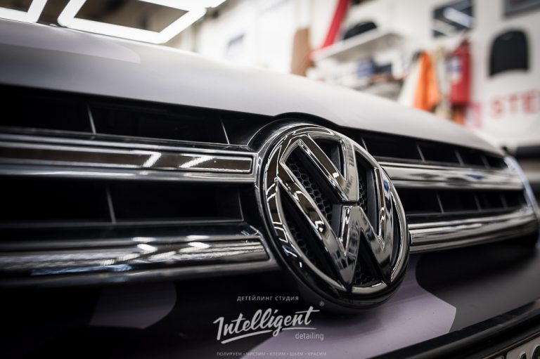 Volkswagen Touareg оклейка антихром