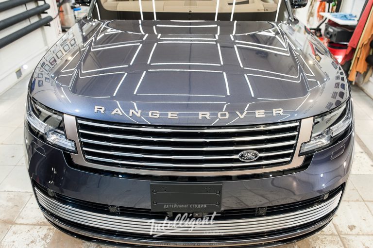 Range Rover Оклейка кузова антигравийной пленкой полностью