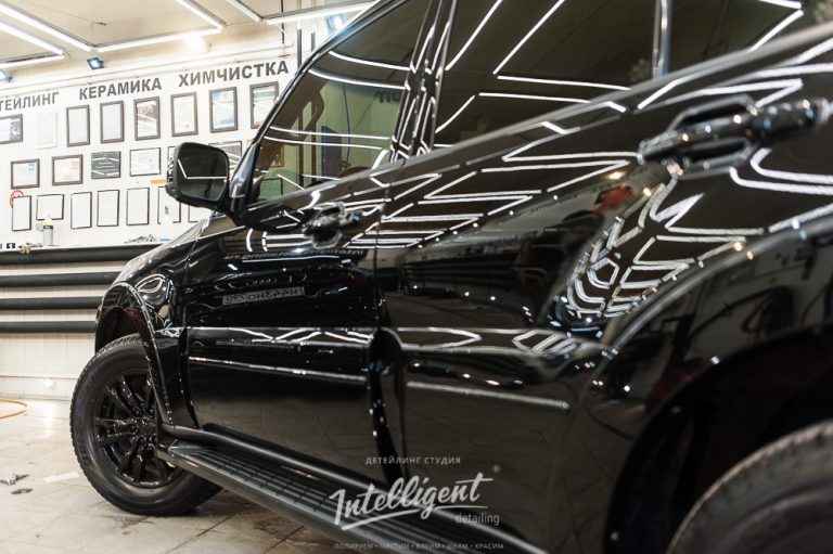 Mitsubishi Pajero антихром (shadow line 100%)