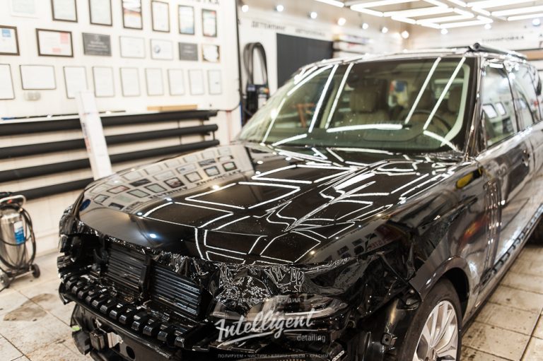 Range Rover Vogue оклейка в черный глянец