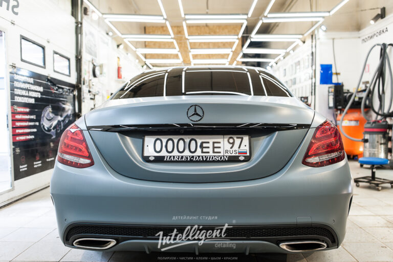 Mercedes e200 оклейка виниловой пленкой и антихром