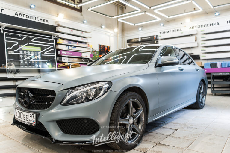 Mercedes e200 оклейка виниловой пленкой и антихром