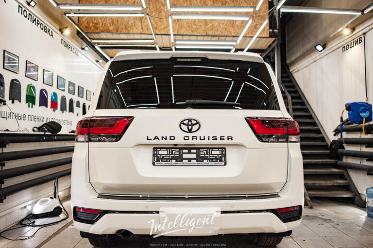 TOYOTA Land Cruiser оклейка пленкой